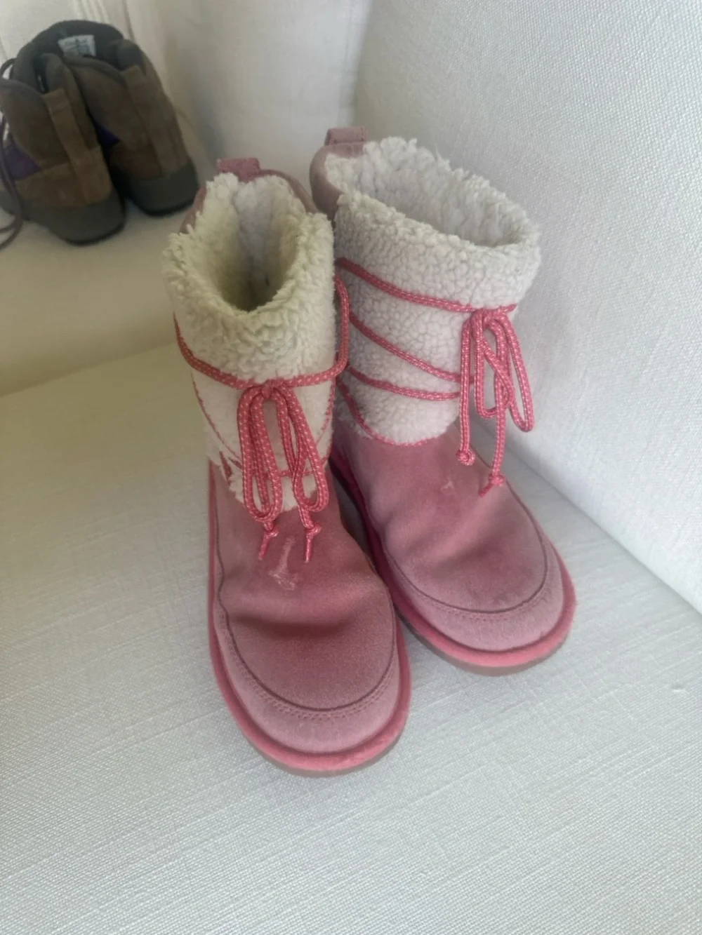 Koolaburra by UGG Girls Pink Sherpa Lined Winter Boots Size 3 Youth